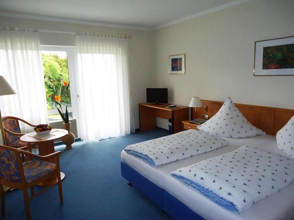 Hotel Kurallee Меерсбург Экстерьер фото